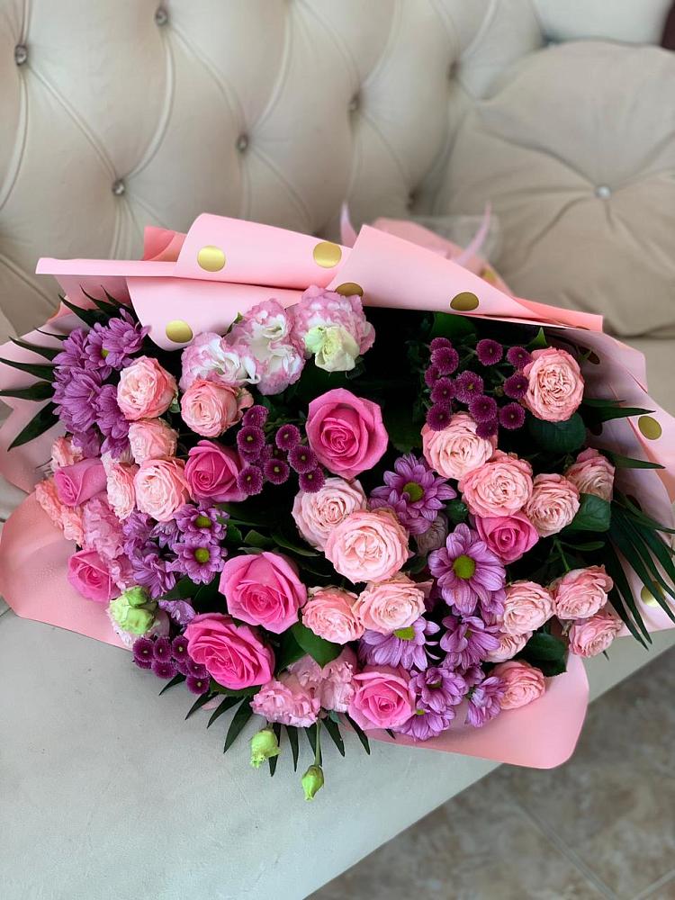 Букет цветов из: Хризантемы, Розы и Лизиантусы в Николаевке Республики Мордовия