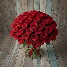 Букет 55 Красных роз Фридом #REPLACE_PRED# Николаевке Республики Мордовия