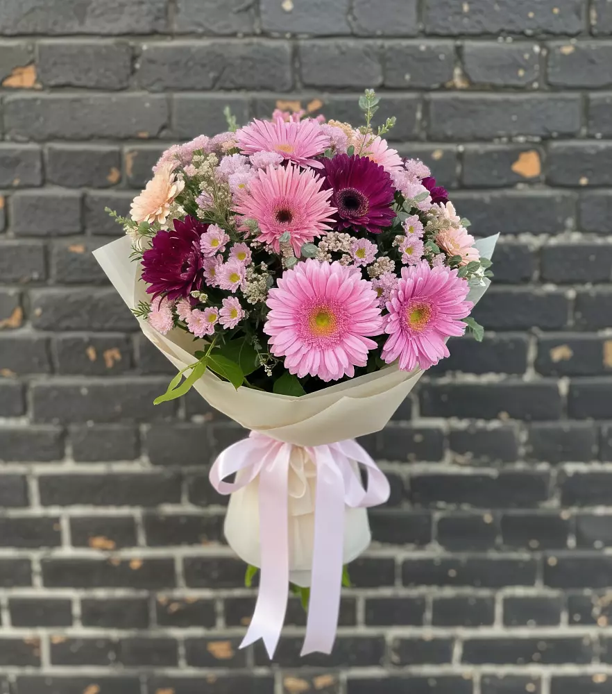 Букет цветов из: Герберы и Хризантемы в Николаевке Республики Мордовия