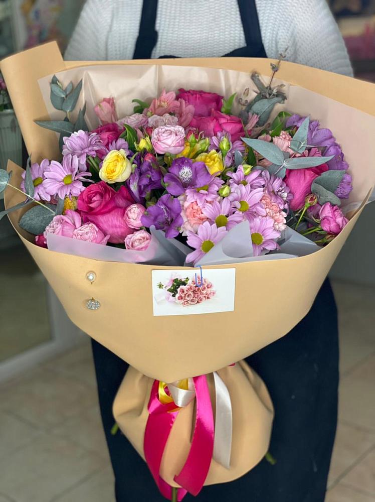 Букет цветов из: Хризантемы, Гвоздики и Альстромерии в Николаевке Республики Мордовия