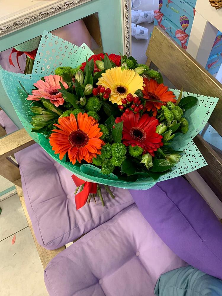 Букет цветов из: Герберы, Хризантемы и Альстромерии в Николаевке Республики Мордовия