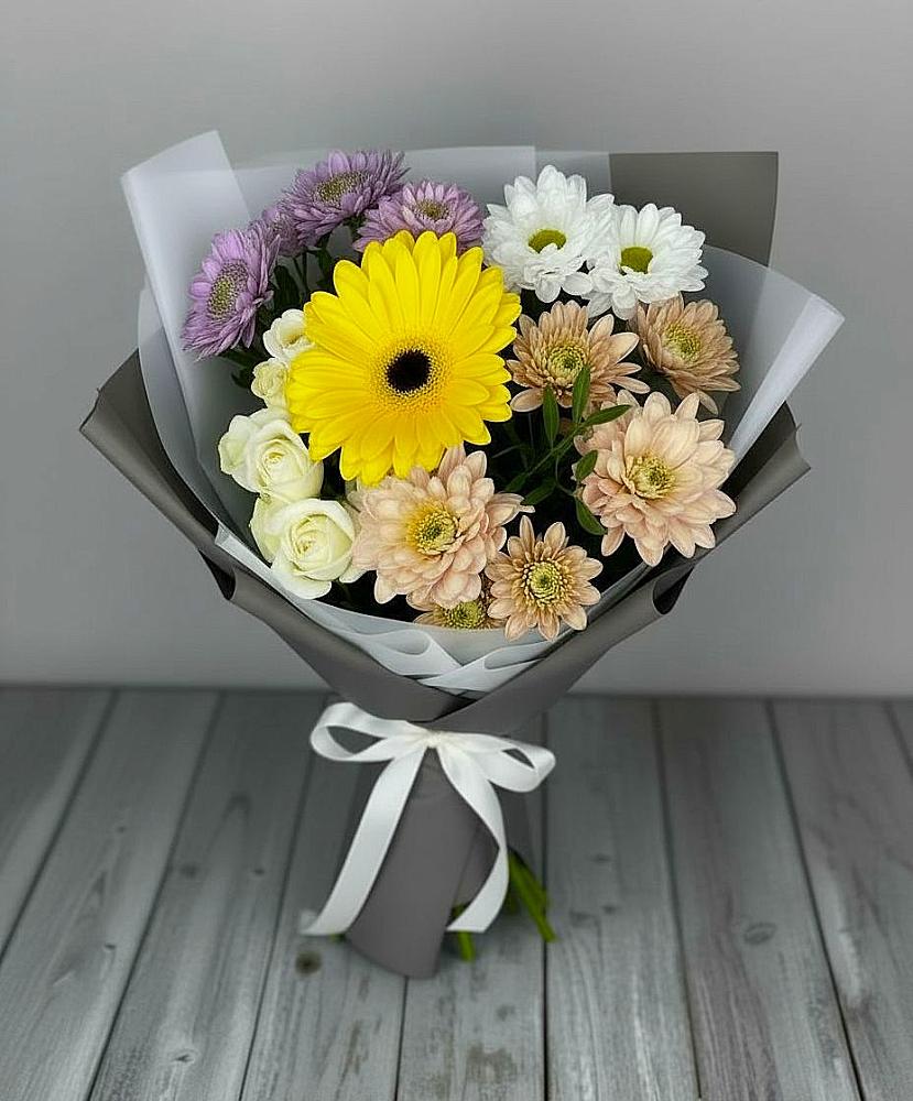 Букет цветов из: Розы, Герберы и Хризантемы в Николаевке Республики Мордовия