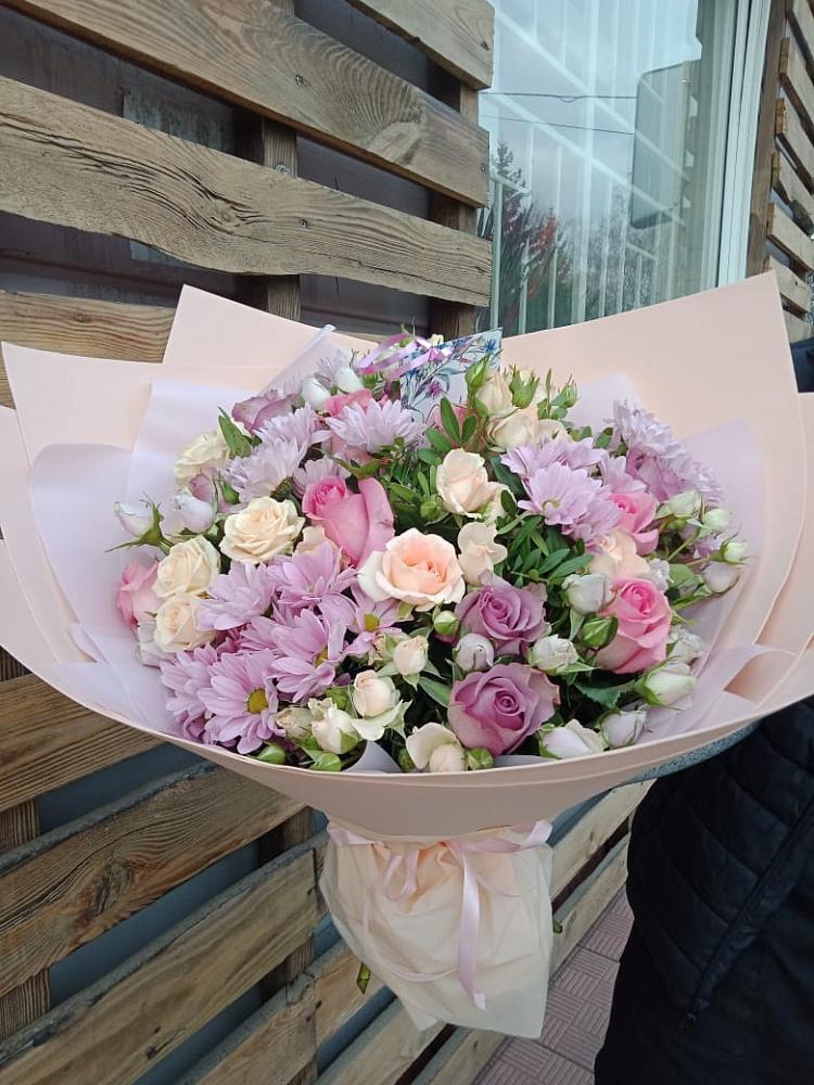 Букет цветов из: Розы и Хризантемы в Николаевке Республики Мордовия