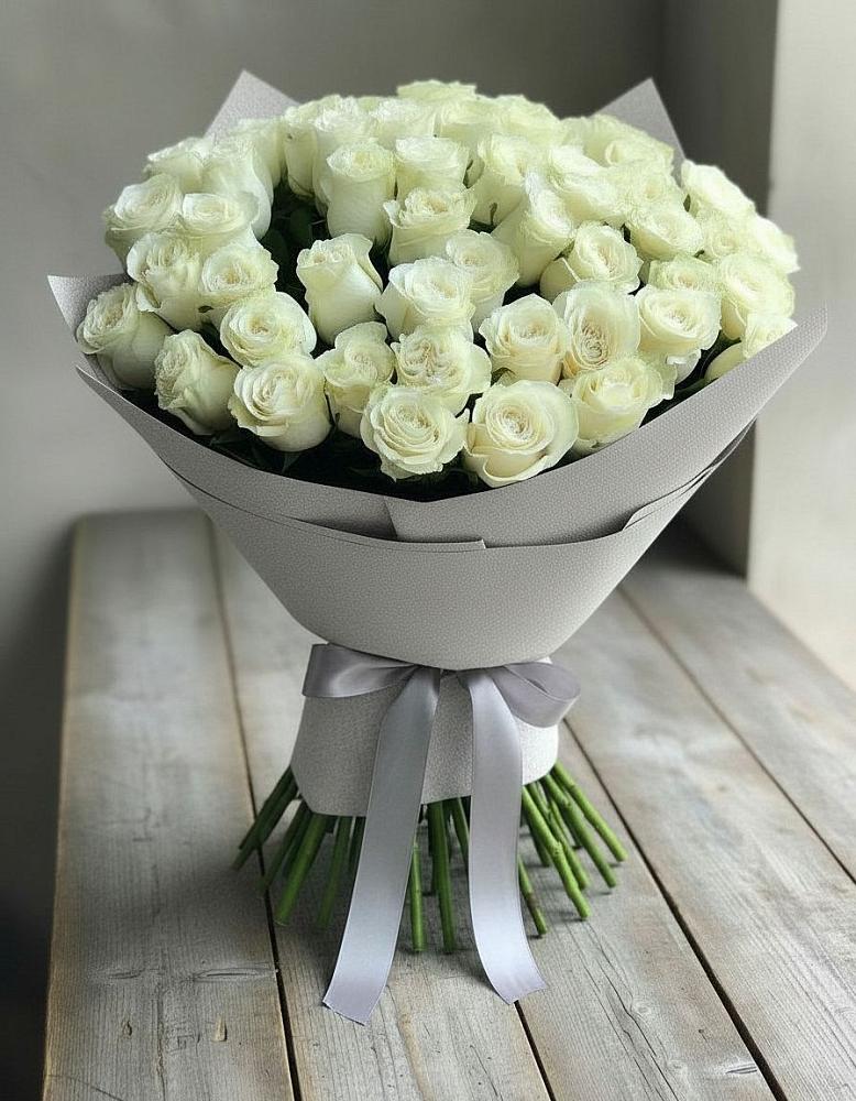 Букет 35 Белых роз в Николаевке Республики Мордовия