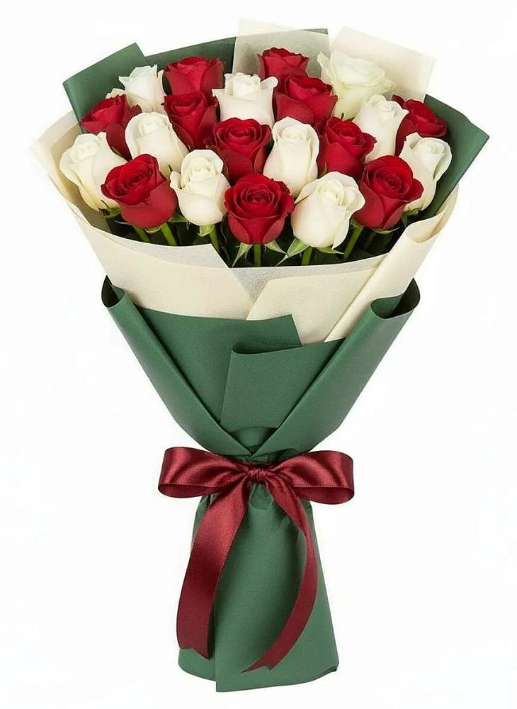 Букет Микс из красных и белых роз в Николаевке Республики Мордовия