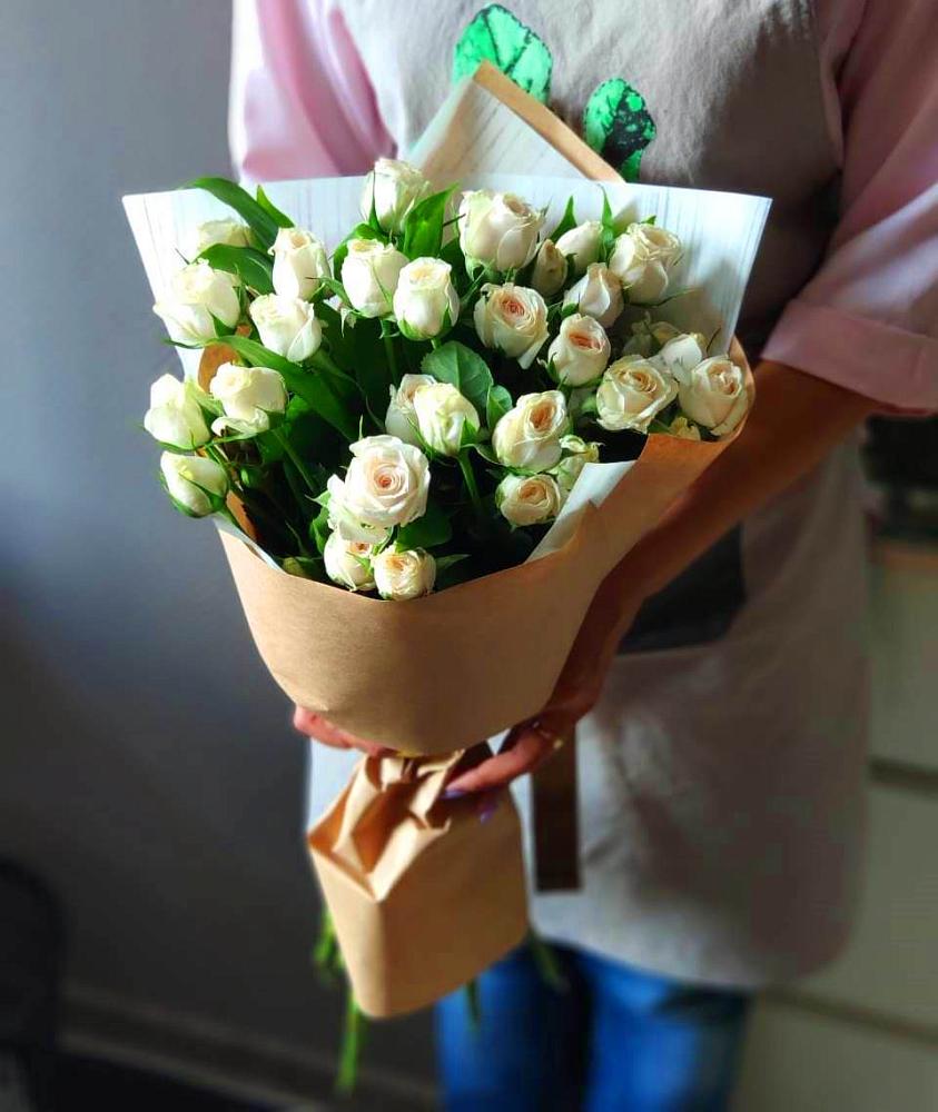 Букет цветов из: Розы в Николаевке Республики Мордовия