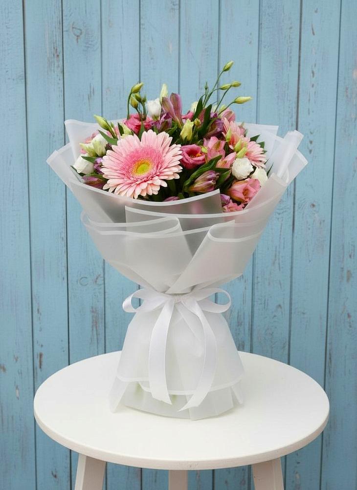 Букет цветов из: Герберы, Альстромерии и Лизиантусы в Николаевке Республики Мордовия