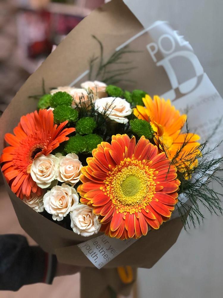 Букет цветов из: Герберы, Хризантемы и Розы в Николаевке Республики Мордовия