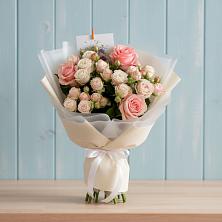 Букет цветов из:  Розы в Николаевке Республики Мордовия