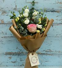 Букет цветов из:  Розы и Лизиантусы в Николаевке Республики Мордовия