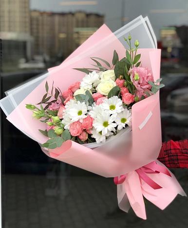 Букет цветов из: Розы, Лизиантусы и Хризантемы в Николаевке Республики Мордовия